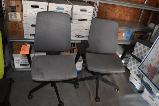 PAIR OF GRAY OFFICE CHAIRS, NEED CLEANING