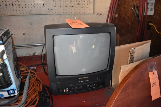 VHS PLAYER/TV COMBO