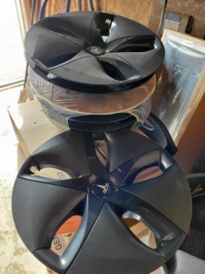 (7) TESLA WHEEL COVERS