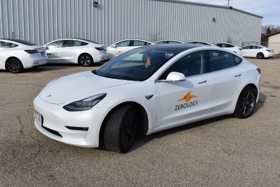 #321 (2019) TESLA MODEL 3 4 DOOR SEDAN,