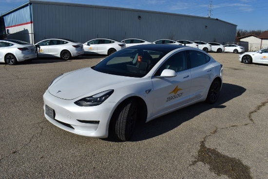 #311 (2019) TESLA MODEL 3 4 DOOR SEDAN,