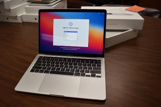 APPLE MACBOOK PRO, MODEL A2251, (13", 2020, 4TBT3),