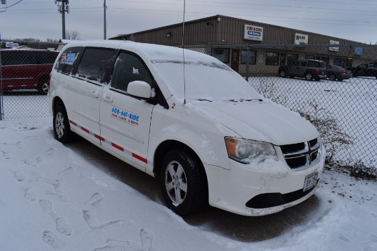 #102 (2011) DODGE GRAND CARAVAN,