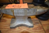 SMALL ANVIL 10 1/2