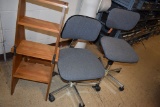 (2) GRAY DESK CHAIRS AND WOODEN STOOL/LADDER