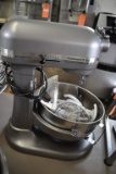 KITCHEN AID STAND MIXER WITH ATTACHMENTS