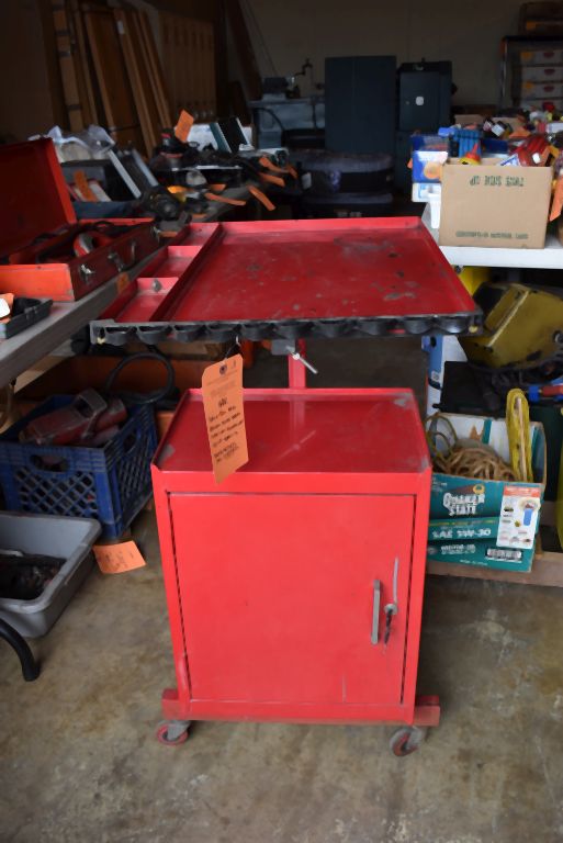 TORIN BIG RED JACKS AUTO WORK STATION W/CABINET, | Proxibid
