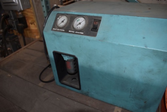WILKERSON 115V REFRIGERATED AIR DRYER,