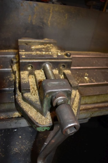 6" MACHINE VISE