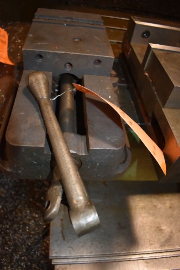 6" MACHINE VISE