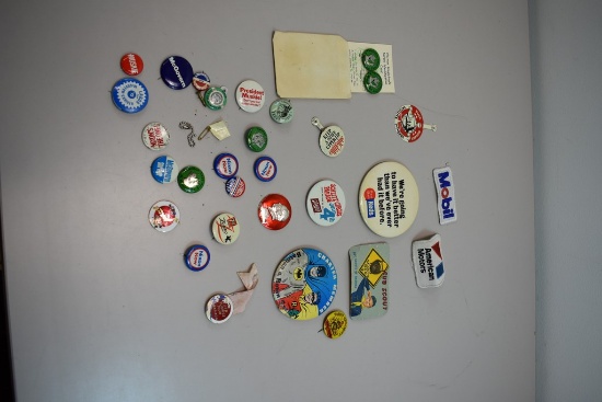VINTAGE POLITICAL AND NOVELTY PIN COLLECTION -