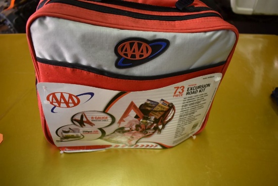 NEW 73 PIECE ROAD EMERGENCY KIT