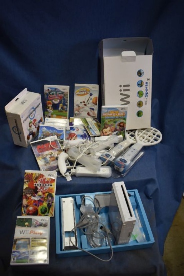 COMPLETE Wii SYSTEM WITH OVER (10) GAMES,