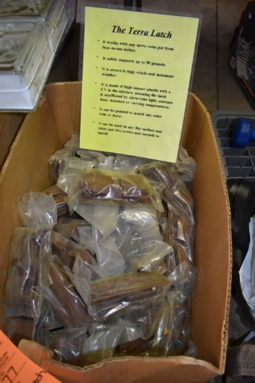 BOX OF TERRA LATCH TERRA COTTA PLANTER BRACKETS