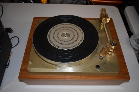 VINTAGE EMPIRE 598 AUDIO TURNTABLE, TESTED, WORKS