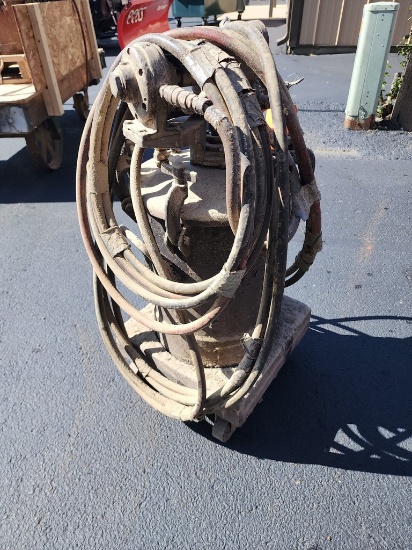 PAINTING/STAINING PRESSURE POT, WORKED WHEN REMOVED FROM SERVICE