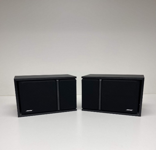 PAIR OF VINTAGE BOSE 301 SERIES III SPEAKERS,