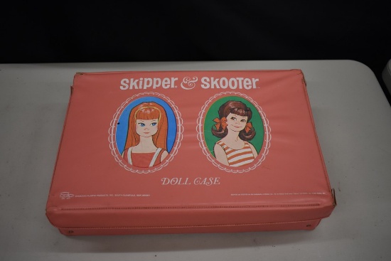 BARBIE SKIPPER SCOOTER BARBIE DOLLS CLOTHING, CASE,