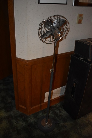 FLOOR STANDING ART DECO BLACK CHROME OSCILLATING FAN