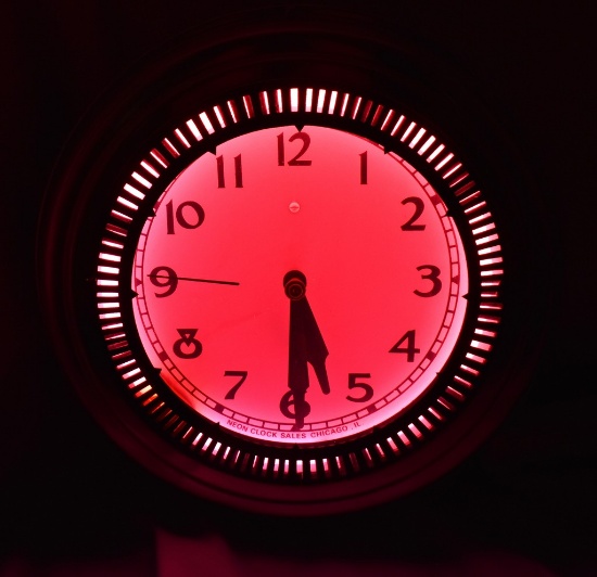 VINTAGE CHICAGO NEON SPINNER DINER BAR CLOCK,