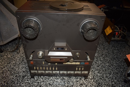 TASCAM 38 REEL TO REEL RECORDER PLAYER, UNTESTED BUT