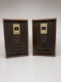 PAIR OF VINTAGE AKAI SW-140 STEREO SPEAKERS,