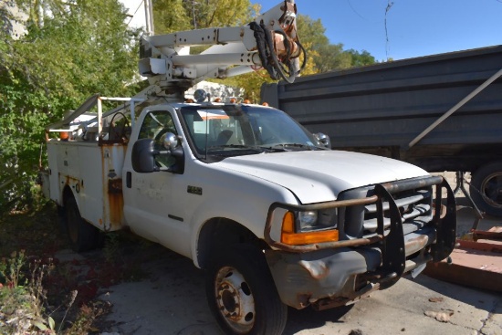 #225 (2001) FORD F550XL SUPER DUTY BUCKET TRUCK,