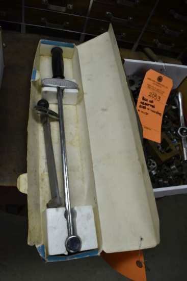 CRAFTSMAN TORQUE WRENCH IN BOX,