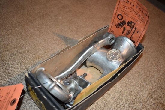 GRISWOLD TABLE TOP MEAT AND FOOR CHOPPER/GRINDER