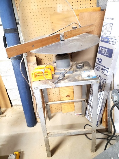 WOOD SHAPER, 1/2" SPINDLE, 22" TABLE