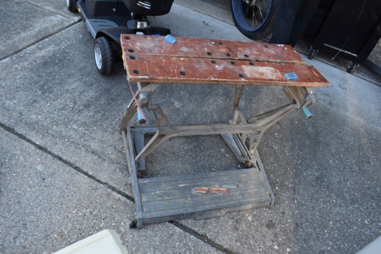 FOLDING WORKMATE WORKBENCH