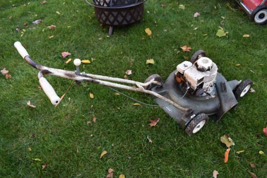 JC PENNEY CO. INC. PENNCRAFT PUSH LAWN MOWER,
