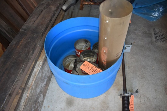 PLASTIC TUB WITH VINTAGE GAS CAN, 4 EMPTY HILL BROS. CANS,