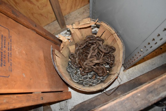 HEAVY DUTY CHAIN IN BASKET