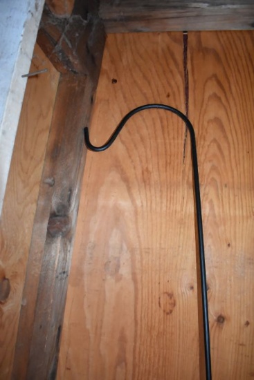 SHEPPARD'S HOOK AND RAILING MOUNTED BASKET WITH