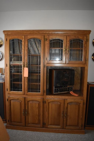 OAK ENTERTAINMENT CENTER, FOUR LOWER SOLID DOORS,