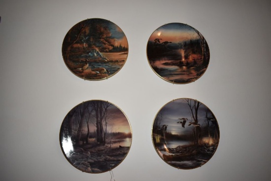(4) BIRD PLATES AND HOLDERS/HANGERS, TERRY REDLIN,