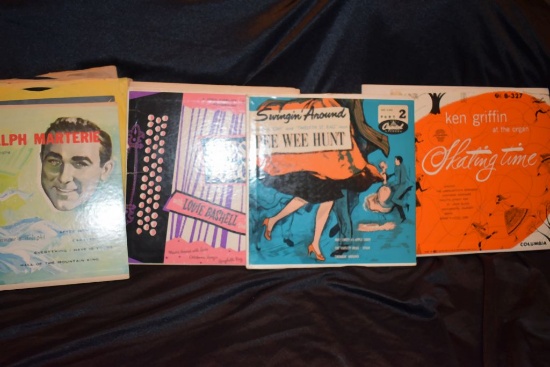 BOX OF VINYL RECORDS, 45'S