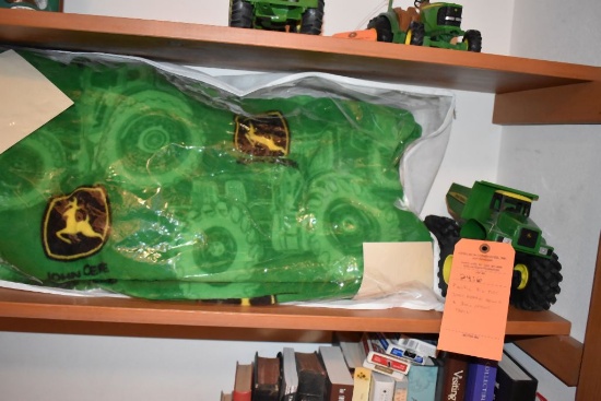 PLASTIC BIG TIRE TOY JOHN DEERE TRUCK AND JOHN DEERE THROW