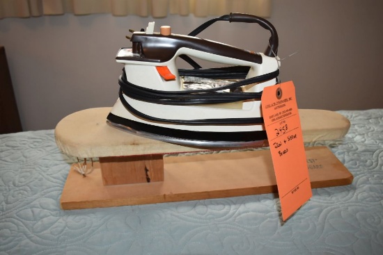 IRON AND SLEEVE BOARD