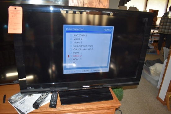 TOSHIBA 40" TV, MODEL #40RU525R WITH REMOTE
