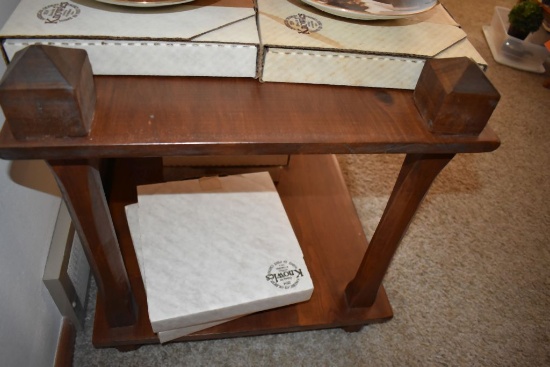 BROWN WOOD TABLE, 20" x 42" x 22" TALL