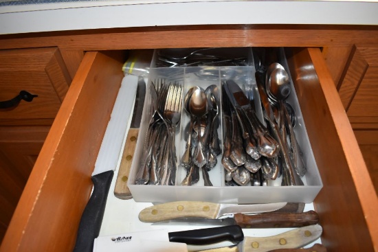 CONTENTS OF DRAWER, SILVERWARE AND KNIVES