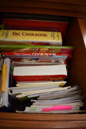 CONTENTS OF DRAWER - COOKBOOKS