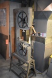 VINTAGE VERTICAL BAND SAW, (LOCATED IN BASEMENT)