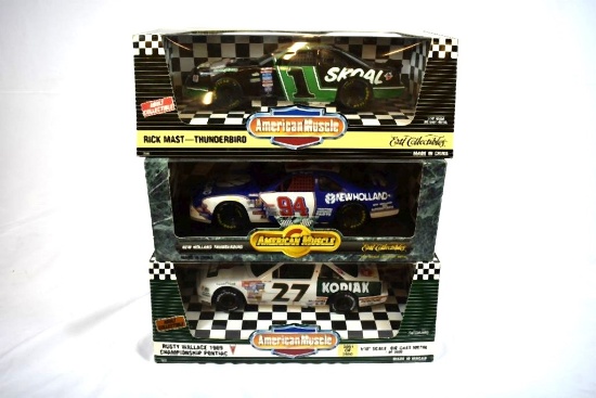 (3) 1/18" SCALE DIE CAST COLLECTORS CARS IN BOXES;