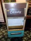 Vintage Universal Vendors M8 Coin Operated Candy Vending Machine