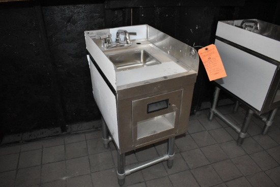 (2023) ADVANCE TABCO 15" UNDER BAR SINK,