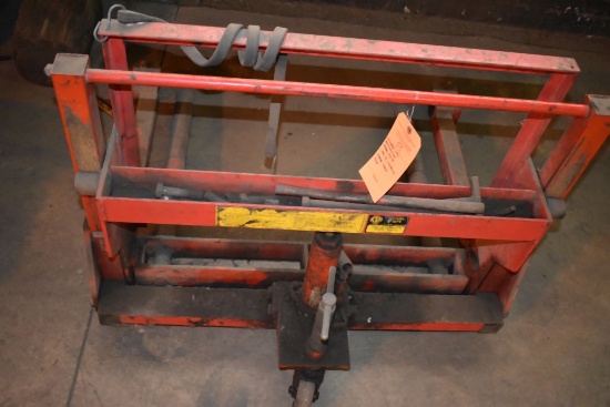 COLUMBIA INTL. AUTOMOTIVE MODEL 2575 1,000 LB. CAPACITY