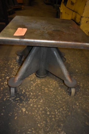 30" SQUARE STEEL TABLE, HYDRAULIC FOOT OPERATED, ON